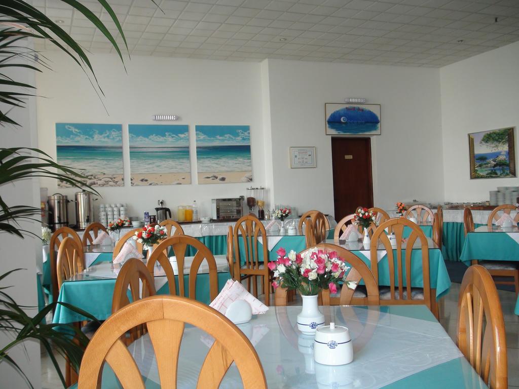 Oceanis Hotel Kárpathos Eksteriør billede