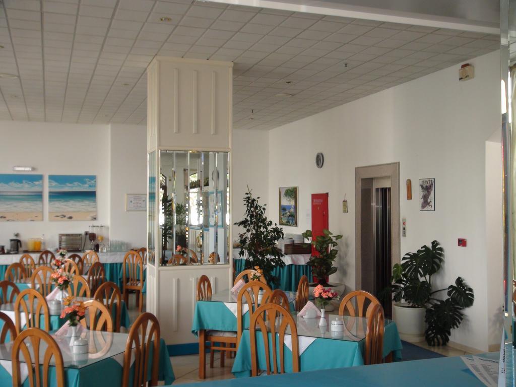 Oceanis Hotel Kárpathos Eksteriør billede
